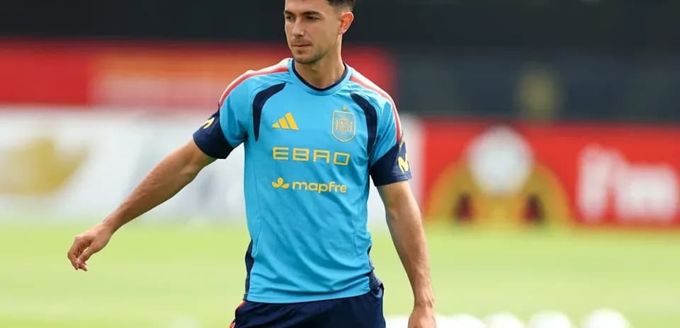 Jugador de España entrenando en el campo