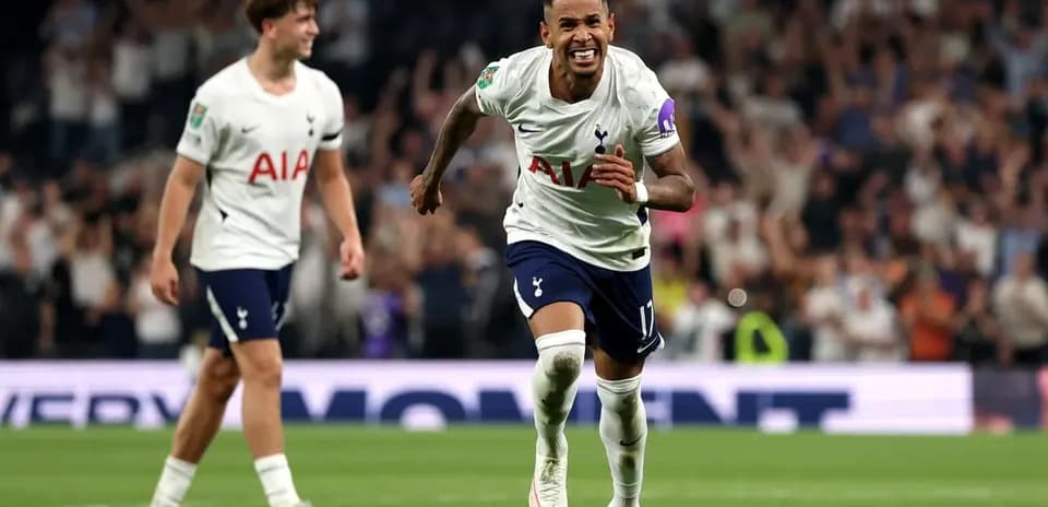 Jugador de Tottenham celebrando un gol en el partido
