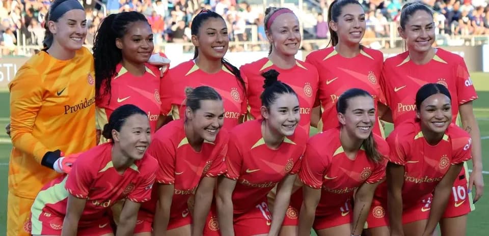 Equipo de Portland Thorns W en la cancha