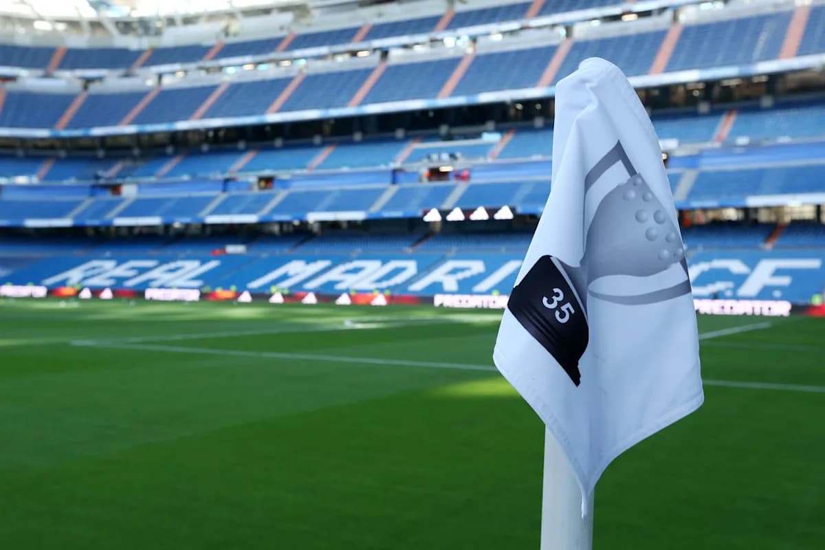 Esquina del campo en el estadio del Real Madrid