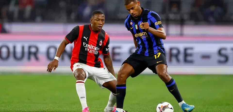 Jugadores de AC Milan e Inter de Milán en acción