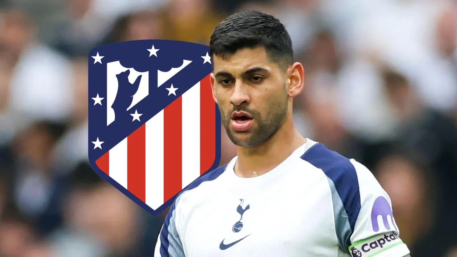 Jugador de Tottenham con escudo del Atlético de fondo