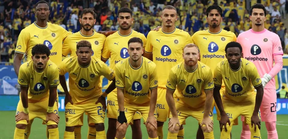 Equipo de Maccabi Tel Aviv en formación
