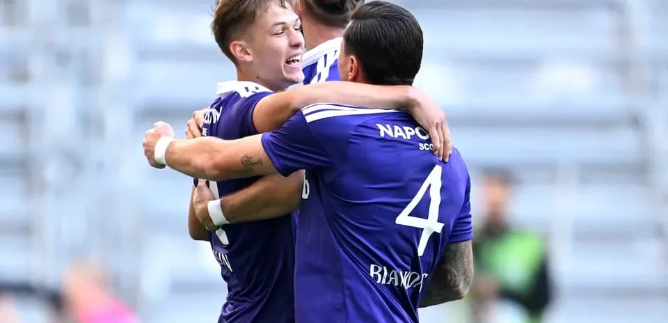 Jugadores de Anderlecht celebrando un gol