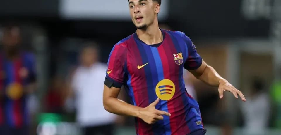 Jugador de Barcelona corriendo durante un partido
