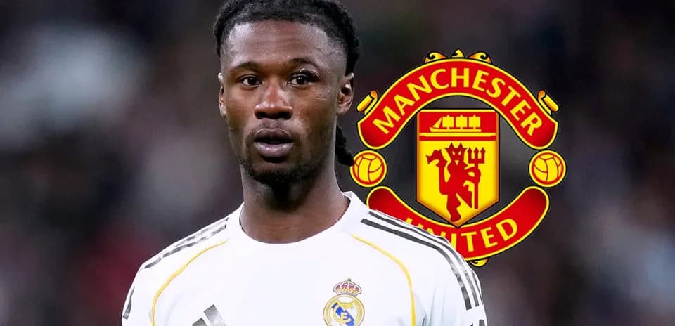 Jugador de Real Madrid con fondo de Manchester United
