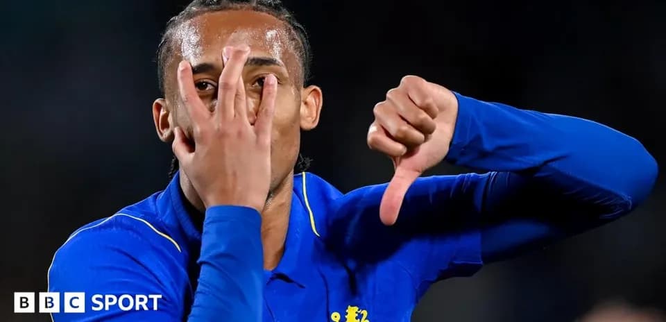 Jugador mostrando gesto tras anotar gol