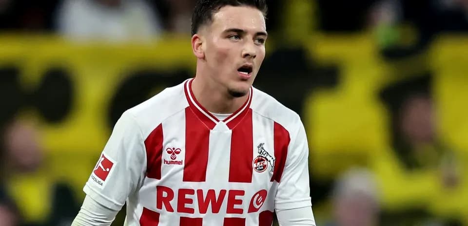 Jugador del FC Köln en acción durante un partido