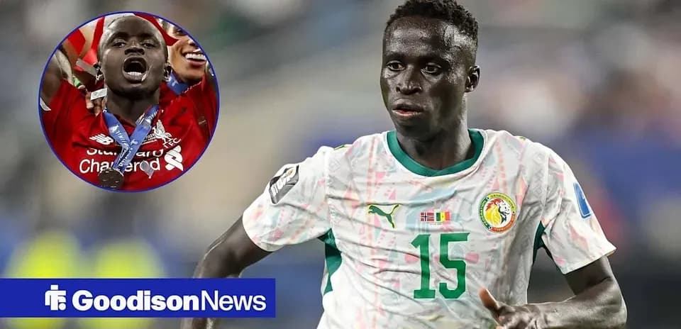 Jugador de Senegal corriendo durante un partido