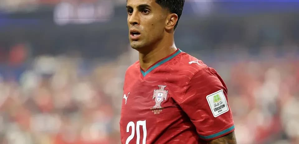 Jugador de Portugal en uniforme durante un partido