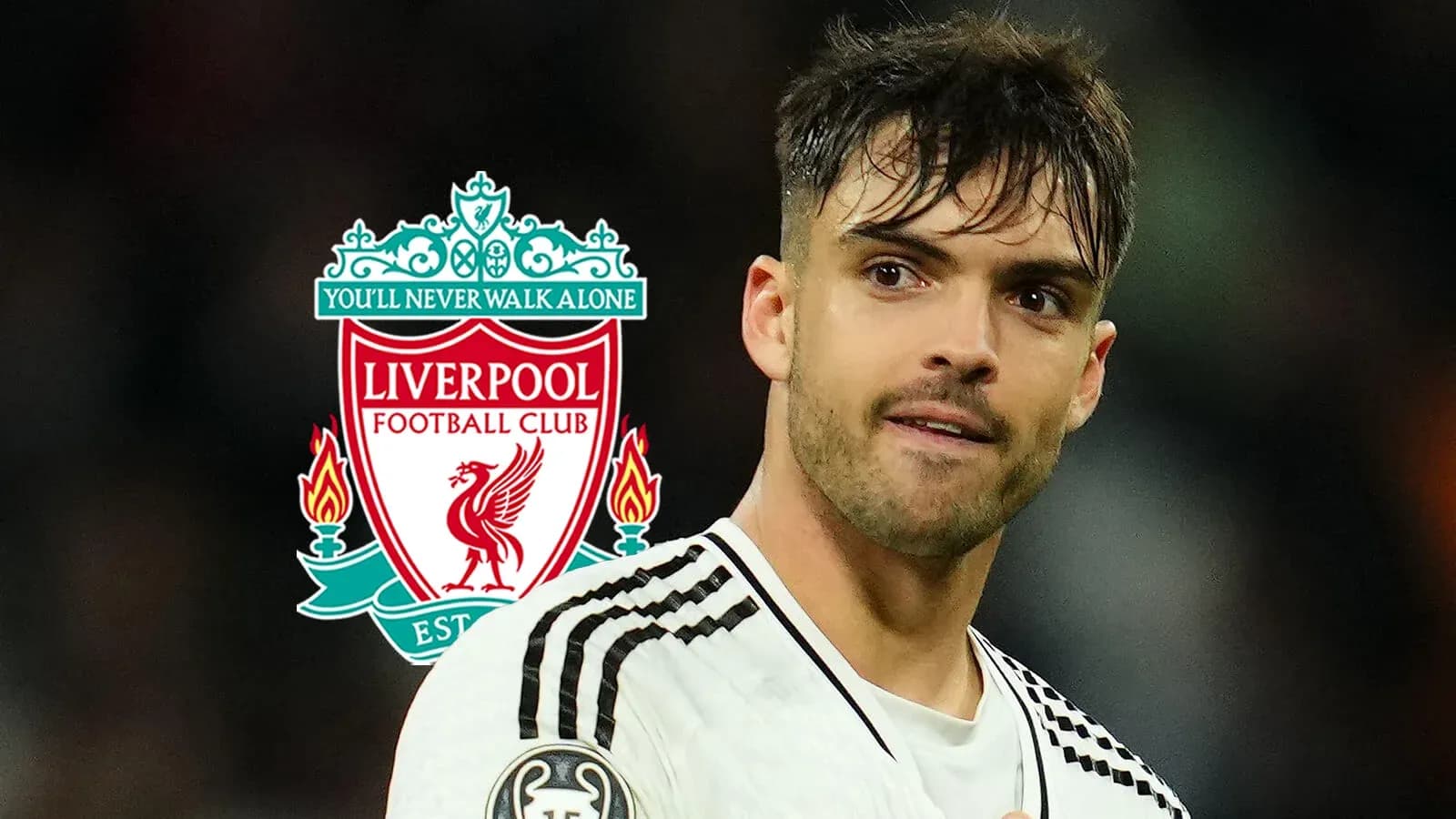 Jugador de fútbol con logo de Liverpool de fondo