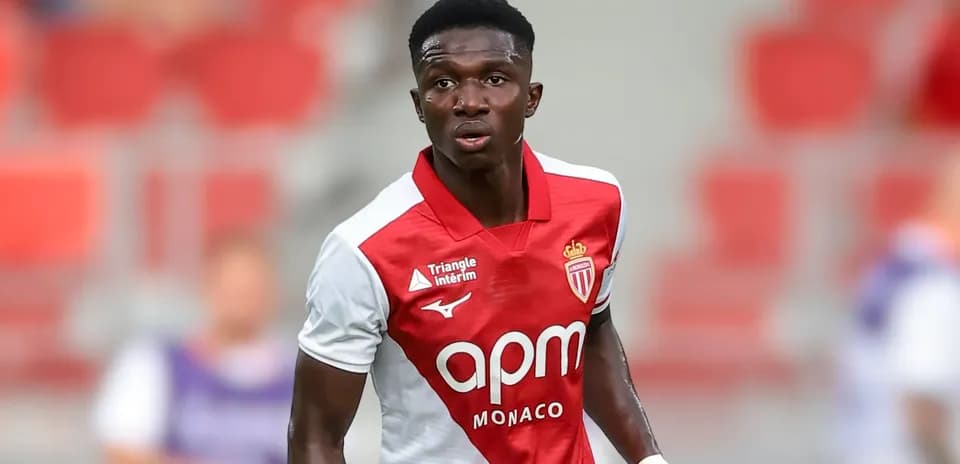 Jugador de AS Monaco en acción durante partido