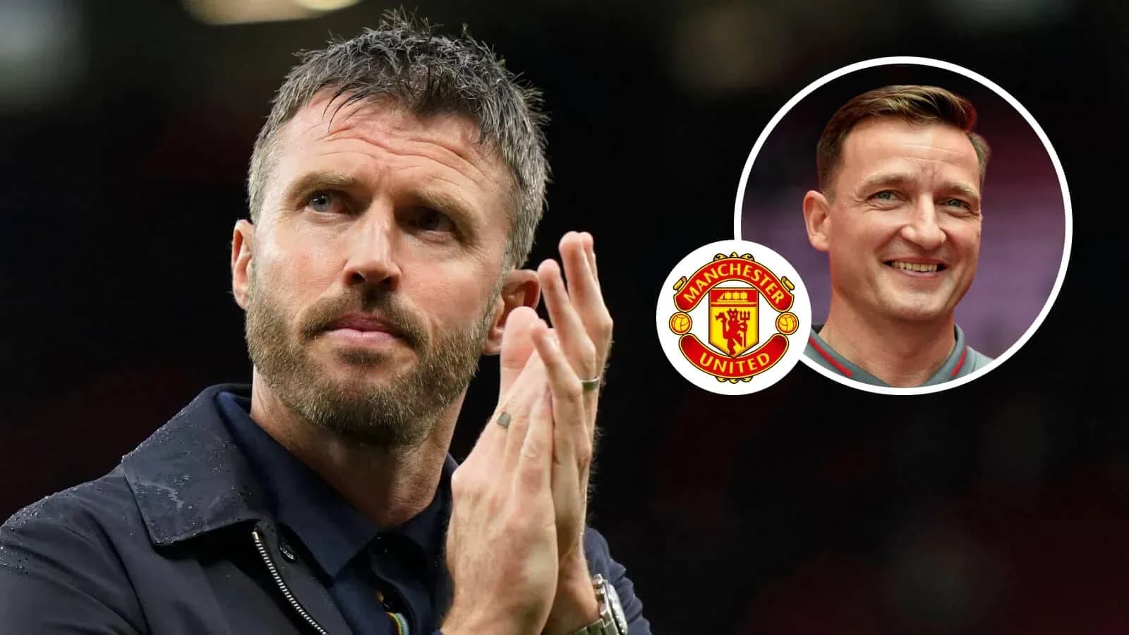 Entrenador aplaudiendo con escudo de Manchester United