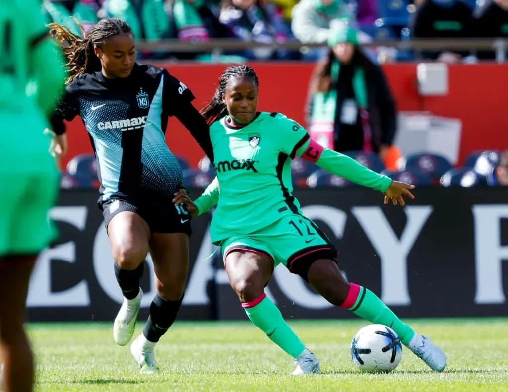 Jugadora de Gotham FC contra Boston Legacy