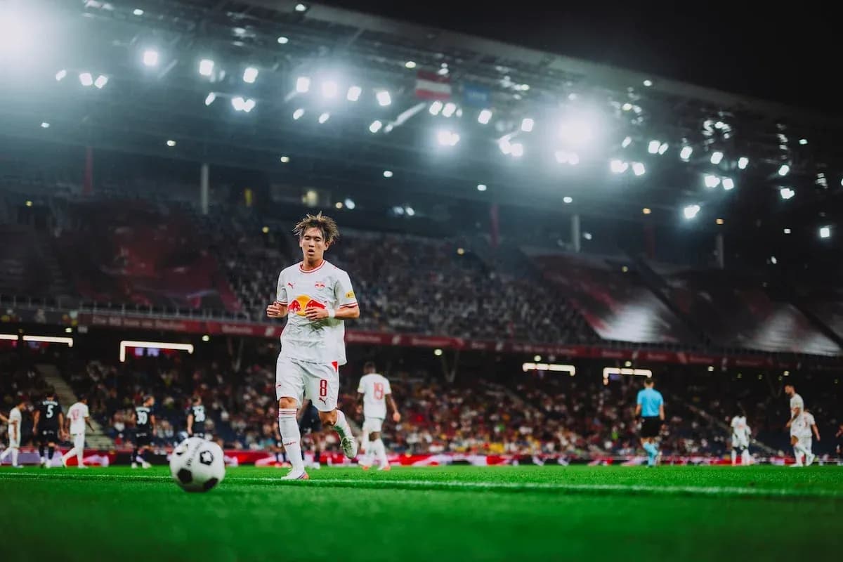 Jugador de Red Bull Salzburg en el campo