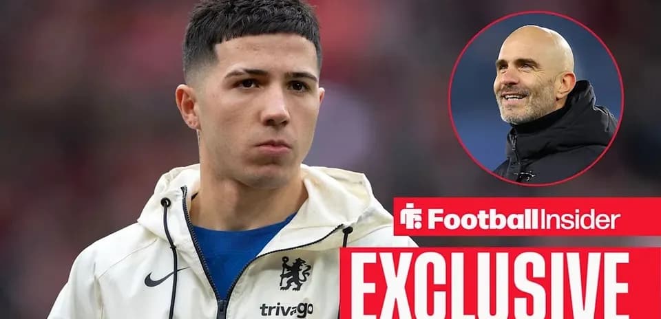 Jugador de Chelsea en el calentamiento previo al partido