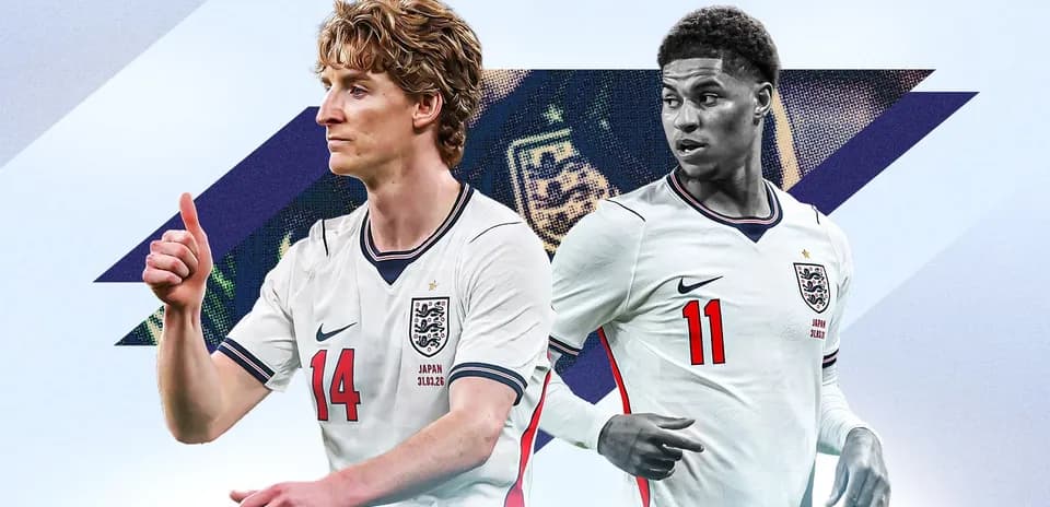 Dos jugadores de Inglaterra en camiseta blanca