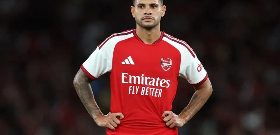 Jugador del Arsenal en el campo durante el partido