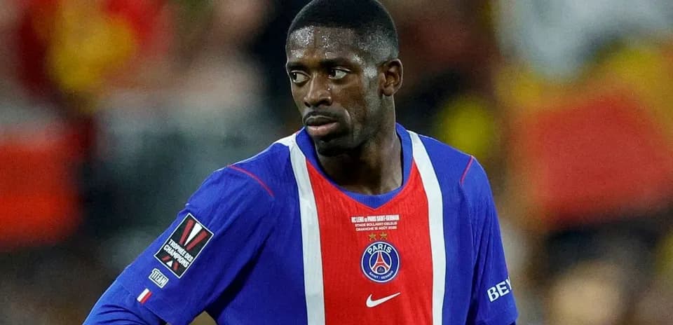 Jugador de PSG en el campo durante un partido