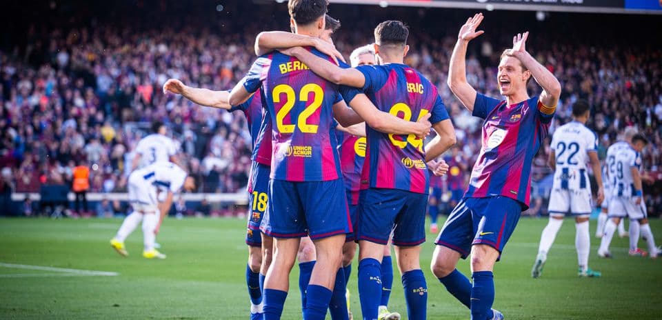 Jugadores de Barcelona celebrando un gol