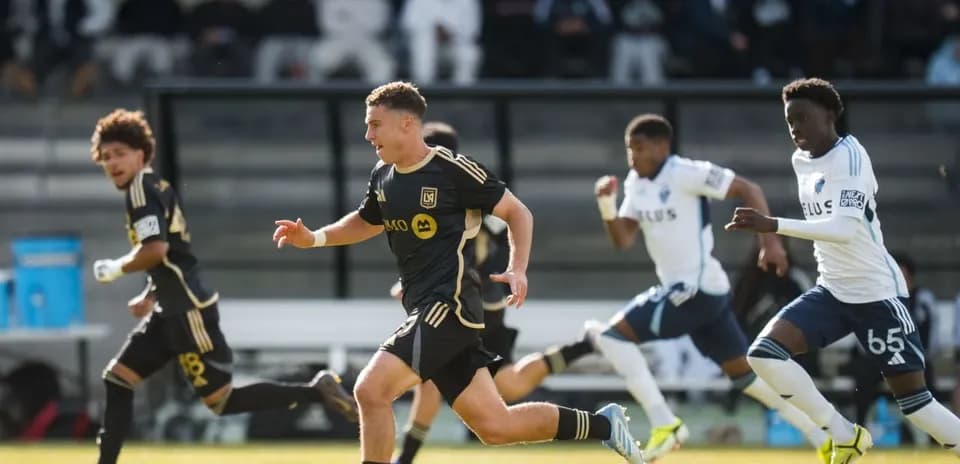 Jugador de Los Angeles FC II en acción