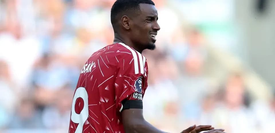 Jugador de Newcastle en acción durante el partido