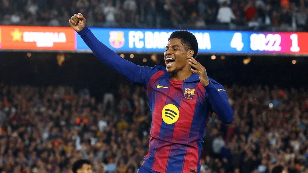 Jugador de Barcelona celebra un gol en el Camp Nou