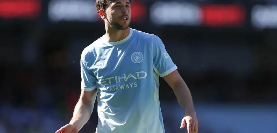 Jugador de Manchester City en el campo durante el partido