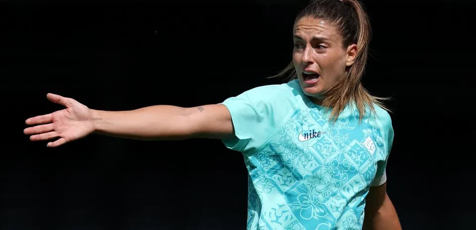 Jugadora señalando durante una sesión de entrenamiento