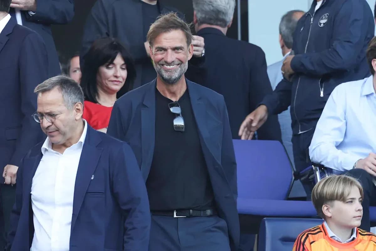 Jürgen Klopp sonriente en un evento deportivo