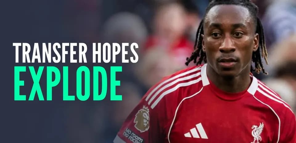 Jugador de Liverpool durante un partido en acción