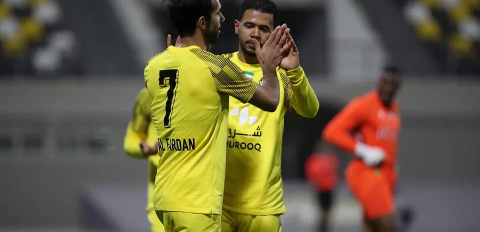 Jugadores de Al Wasl U23 celebrando un gol