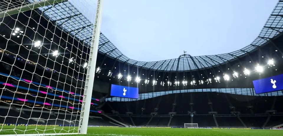 Vista del arco en el estadio de Tottenham