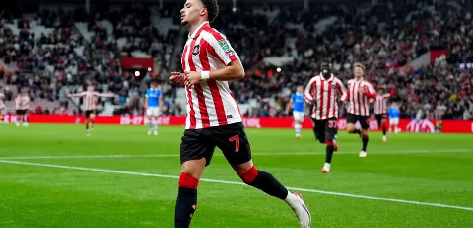 Jugador de Sunderland celebrando un gol en el estadio