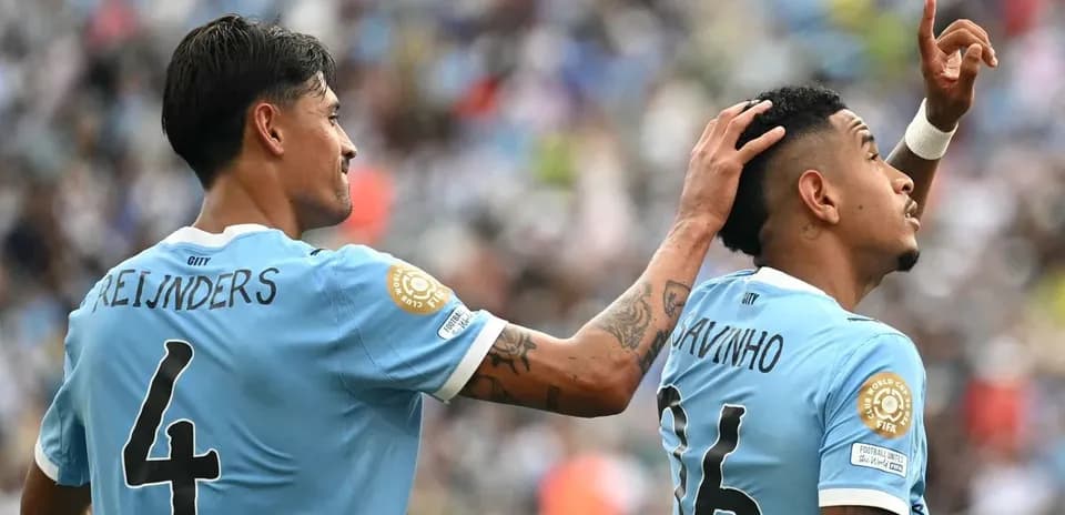 Jugadores de City celebrando un gol en el partido
