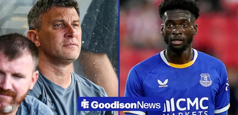 Entrenador y jugador de Everton en la imagen