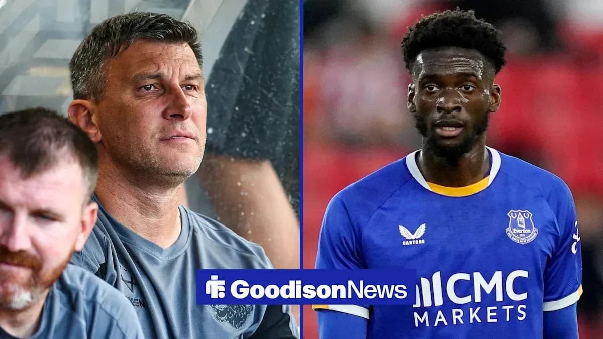 Entrenador y jugador de Everton en la imagen