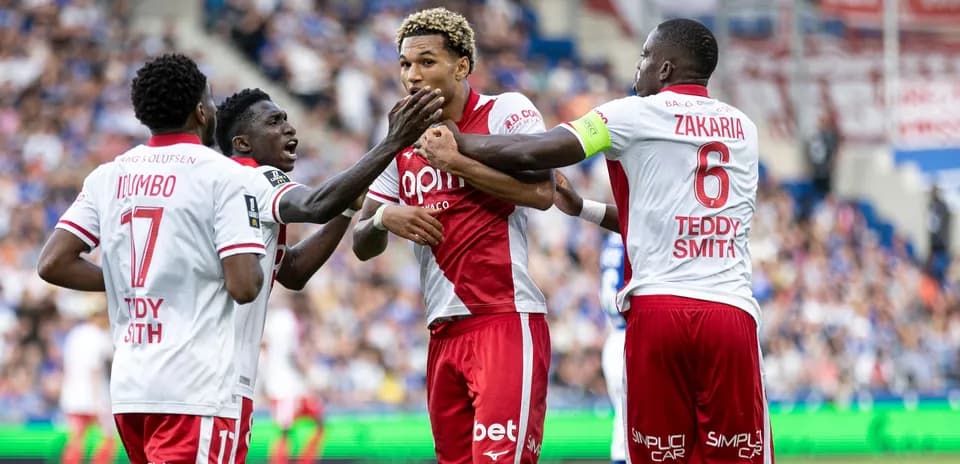 Jugadores de AS Monaco celebrando un gol
