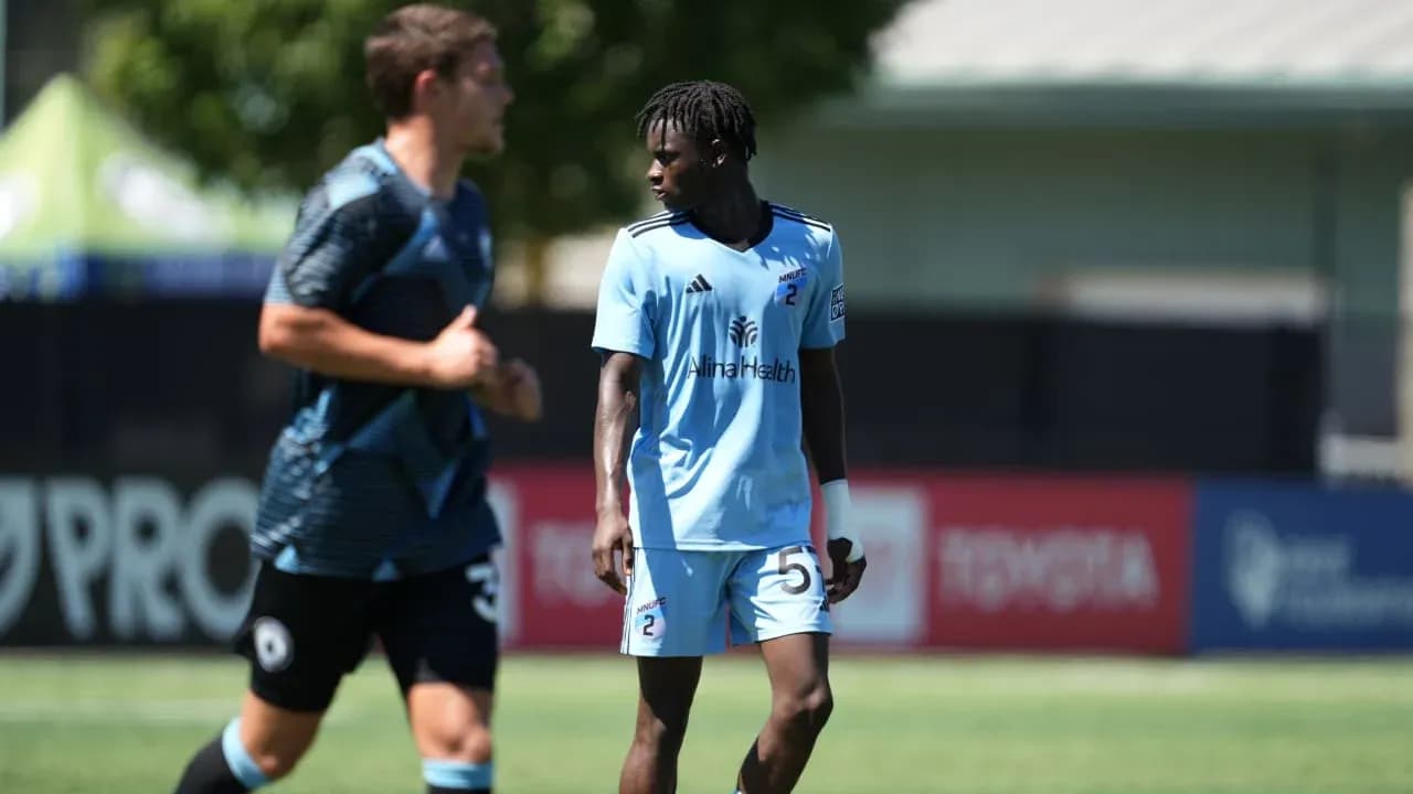 Jugadores en el partido de Minnesota United II