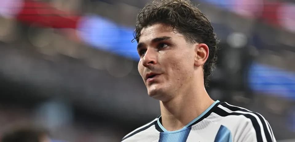 Jugador argentino con camiseta de la selección nacional