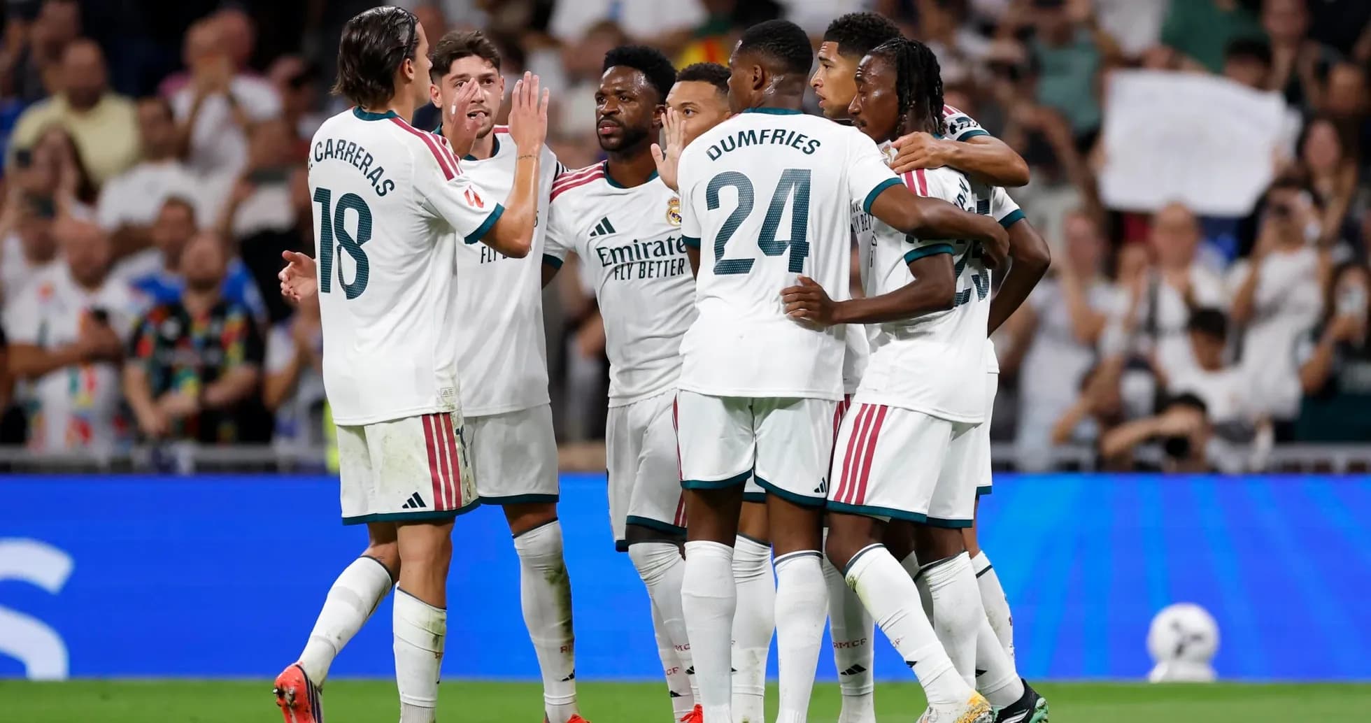 Jugadores del Real Madrid celebrando un gol