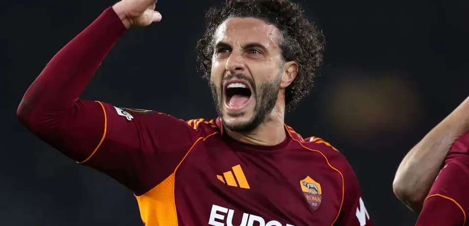 Jugador de AS Roma celebrando un gol