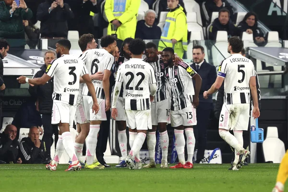 Jugadores de la Juventus celebrando un gol en el partido