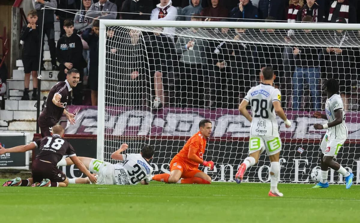 Gol de Heart Of Midlothian en el partido
