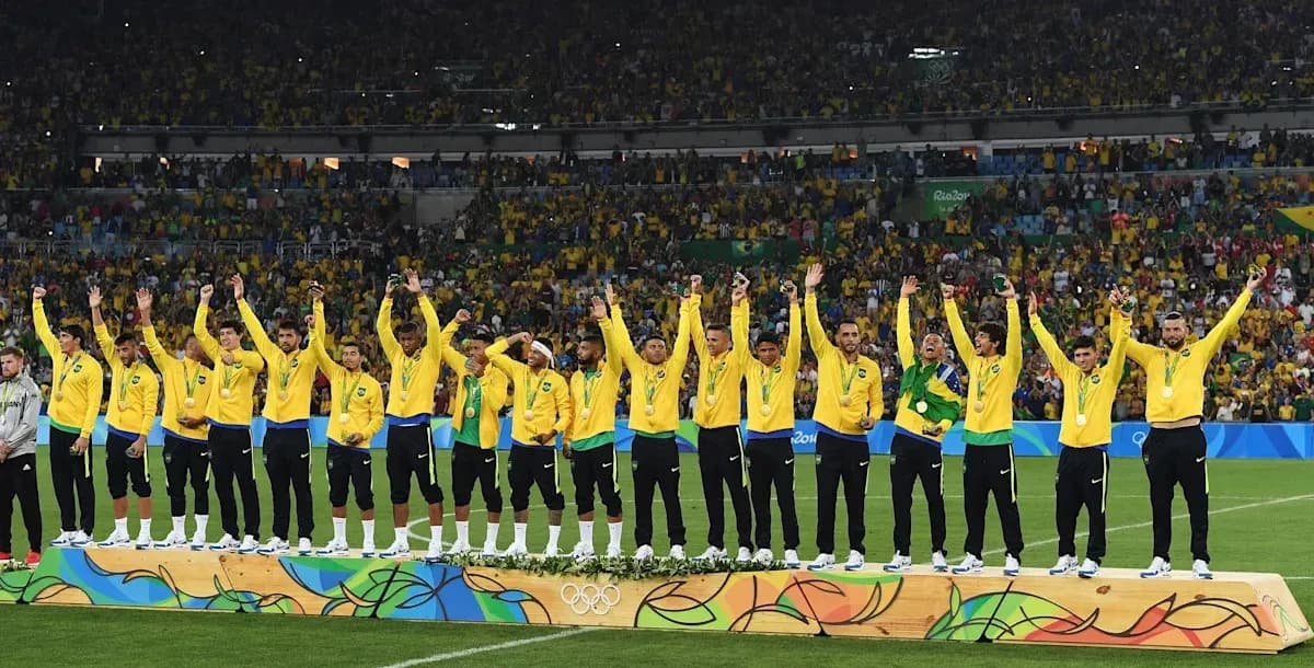 Equipo de fútbol brasileño en ceremonia de medallas Equipo de fútbol brasileño en ceremonia de medallas