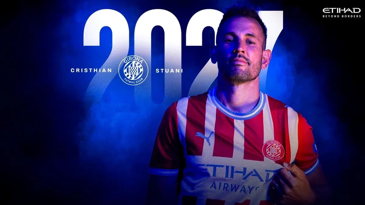 Cristian Stuani con camiseta de Girona FC 2027 Cristian Stuani con camiseta de Girona FC 2027