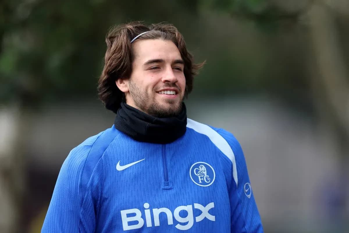 Jugador de Chelsea FC durante sesión de entrenamiento Jugador de Chelsea FC durante sesión de entrenamiento