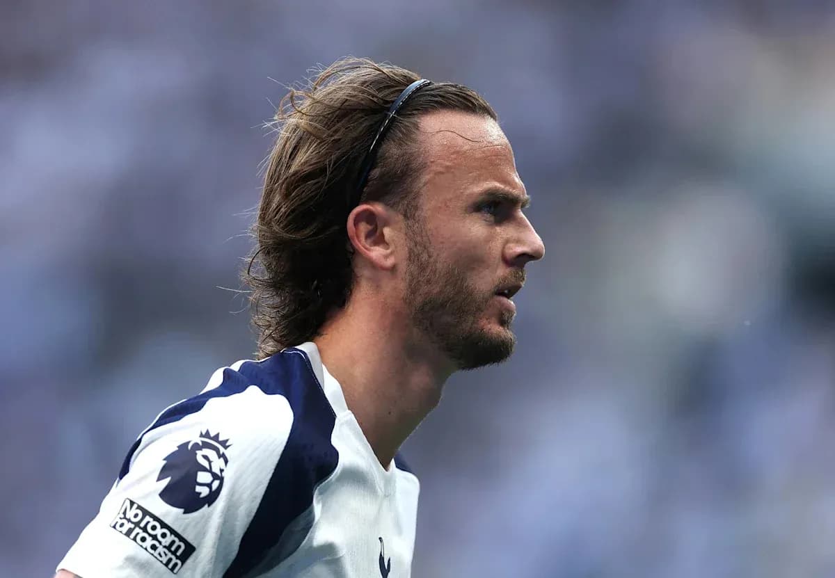 Jugador de Tottenham Hotspur en el campo Jugador de Tottenham Hotspur en el campo