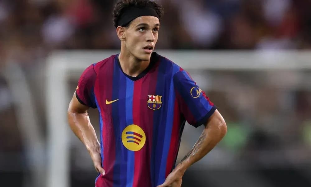 Jugador de Barcelona en acción durante el partido Jugador de Barcelona en acción durante el partido