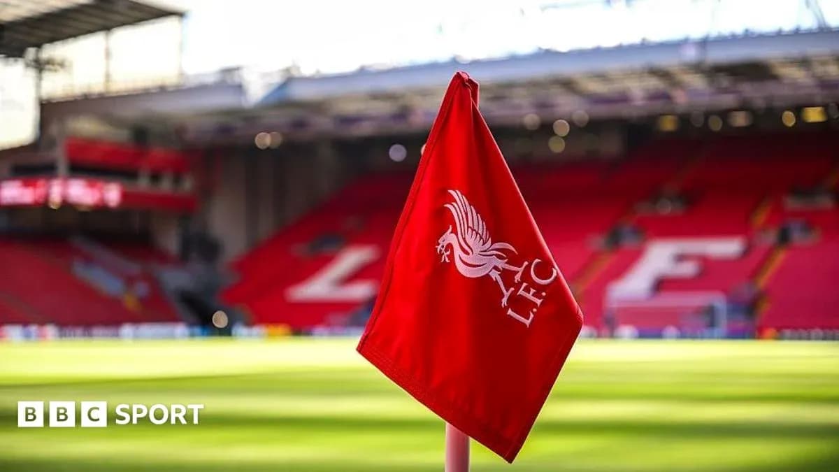 Bandera de esquina de Liverpool en Anfield Bandera de esquina de Liverpool en Anfield